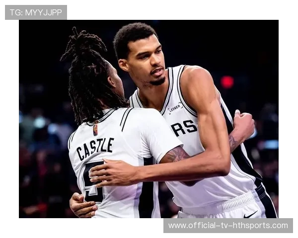 马刺队继续培养青年，迎接未来挑战，马刺团队配合集锦