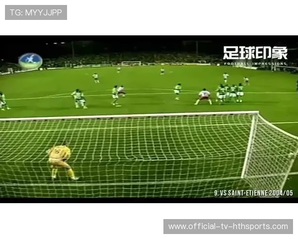 超远任意球踢出“电梯球极致版”，门将原地呆立：我连动都没反应过来